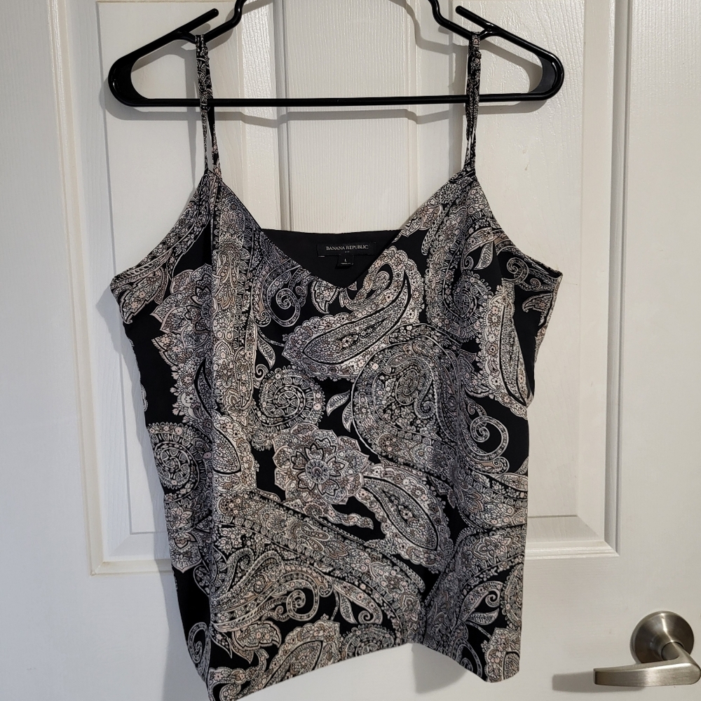 Banana Republic Black and White Paisley Camisole Size L